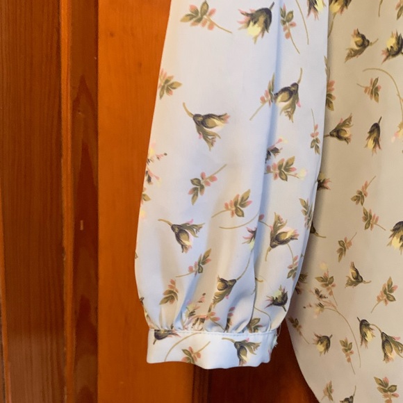 LC Lauren Conrad mint green floral top - Picture 4 of 4